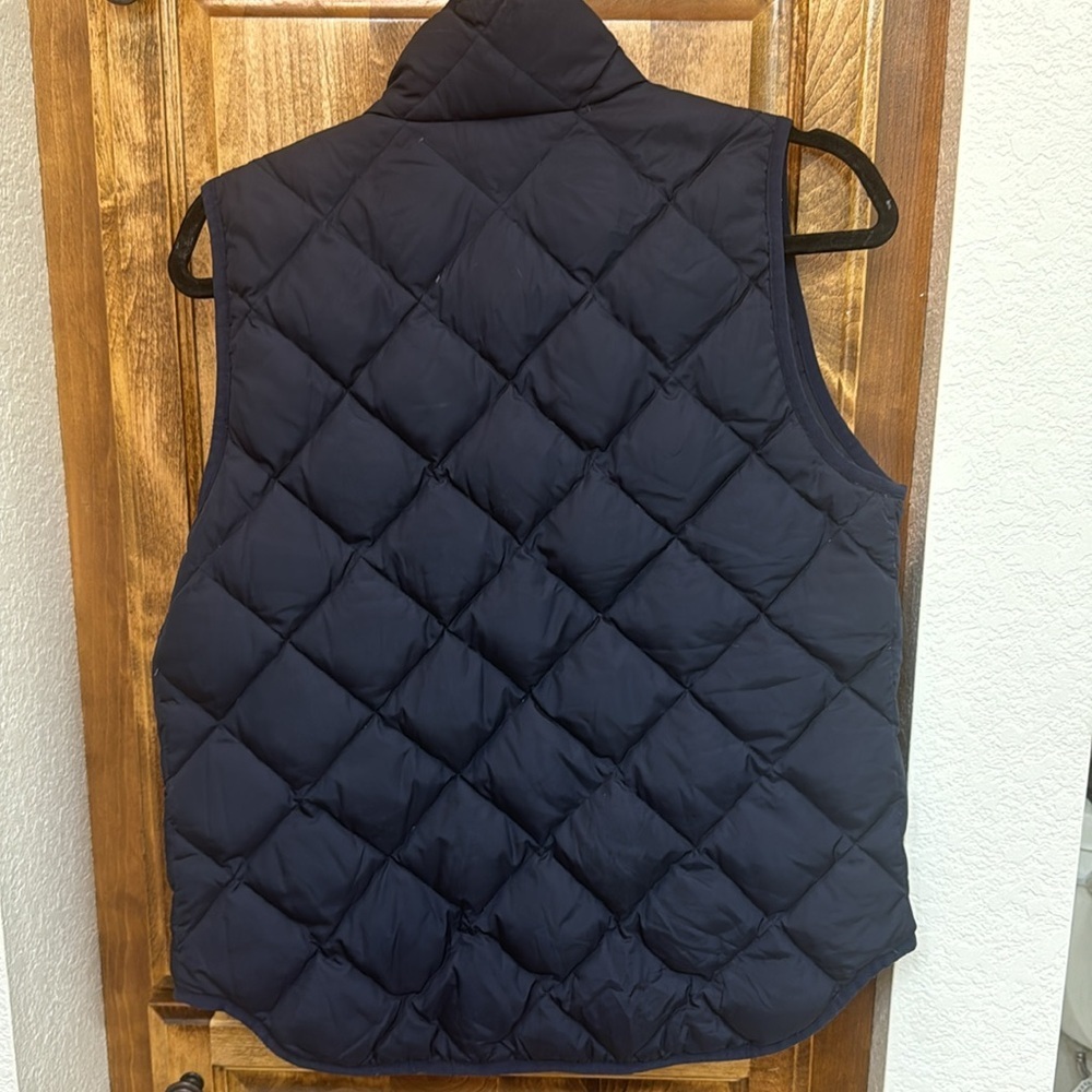 J. Crew Women’s Navy Quilted Zip Up Vest with Two ButtonFront Pockets Size Small - Picture 5 of 7